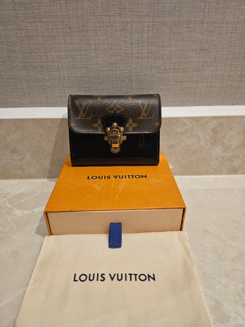 Products By Louis Vuitton: Cherrywood Wallet