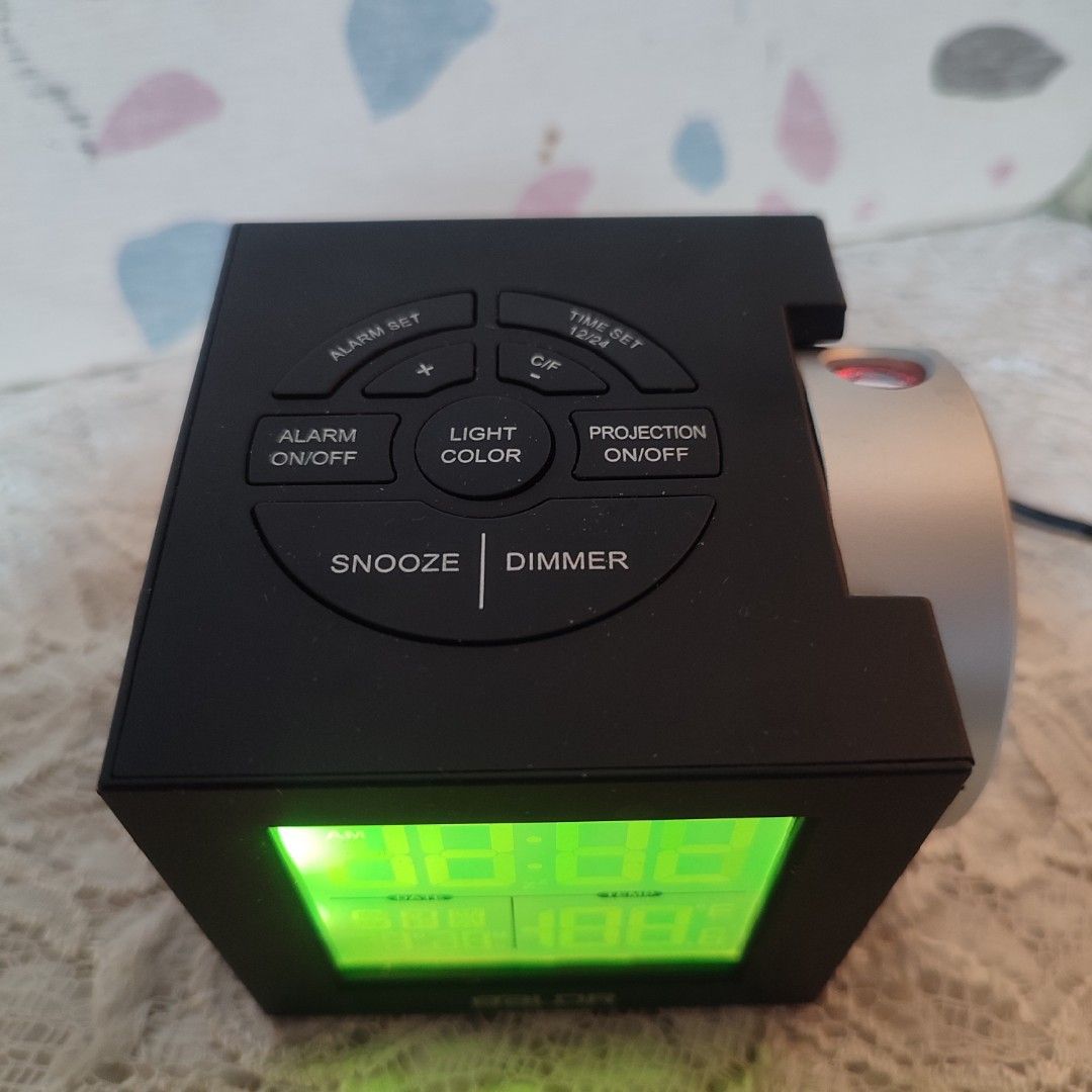 BALDR DIGITAL PROJECTION ALARM CLOCK on Carousell