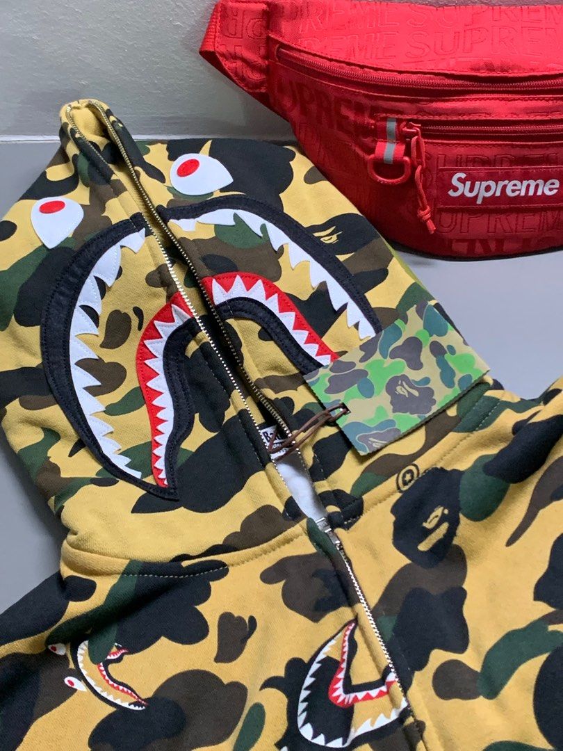 Supreme shark clearance sweater