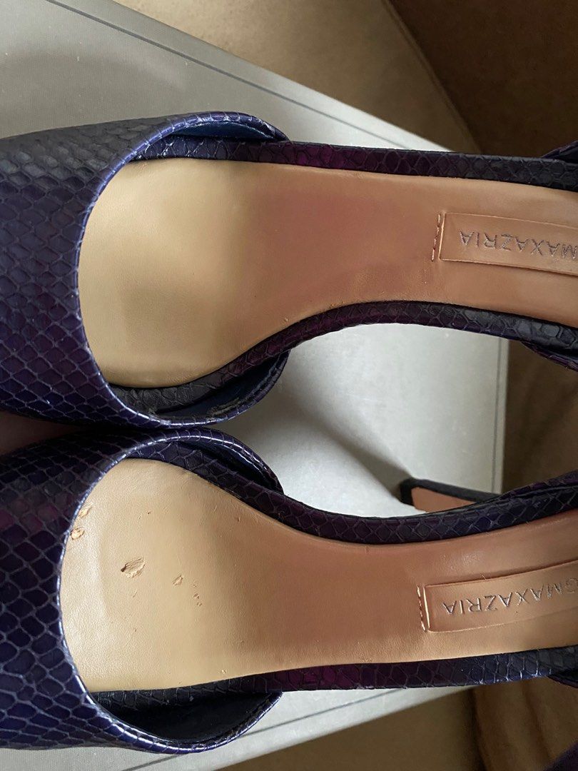 BCBG MAXAZRIA Stiletto Heels MA-PRINTZ (Category: Heels) located in Las Pinas. Submitted by bsaki (Listing ID 1245673552, Image 3). Description: Size 6 Fits up to size 7 if ur feet are payat Negotiable just send me a dm :).