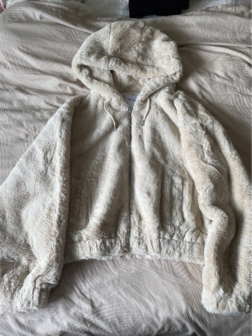 Fur jacket hotsell bershka