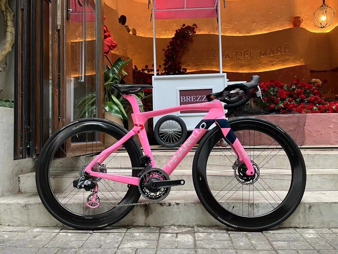 trek madone vs pinarello f12