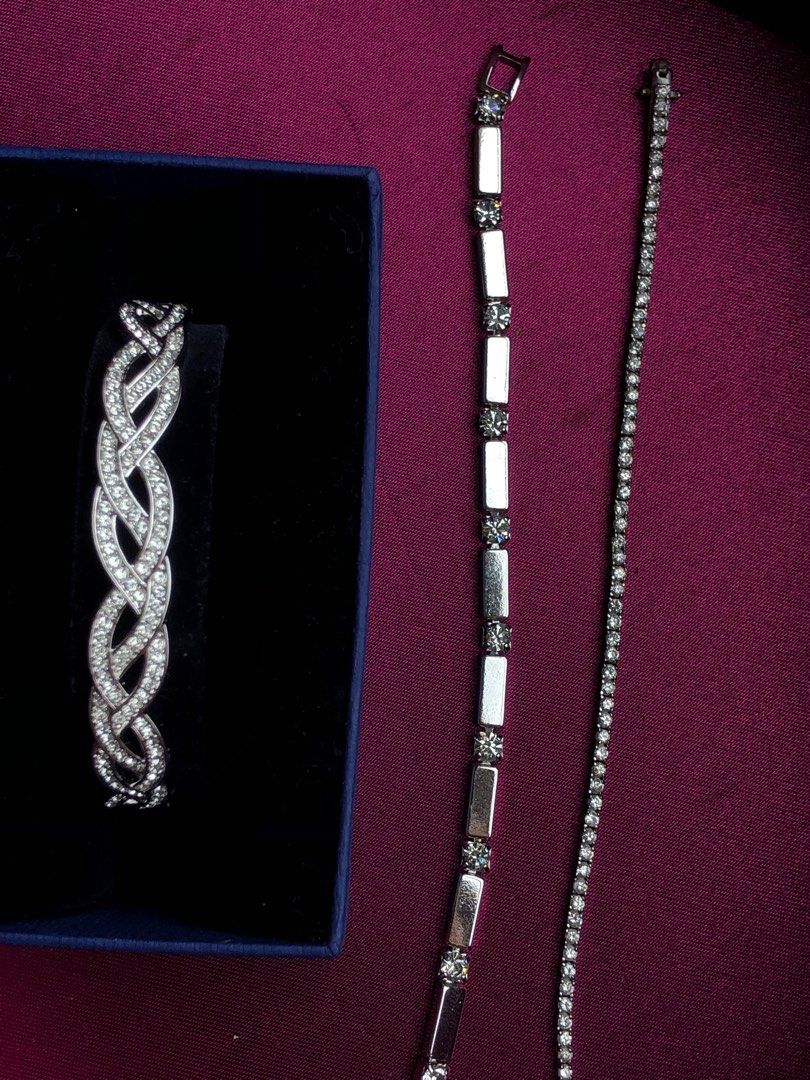 LV Color Blossom BB Multi-Motifs Bracelet, Women's Fashion, Jewelry &  Organisers, Bracelets on Carousell