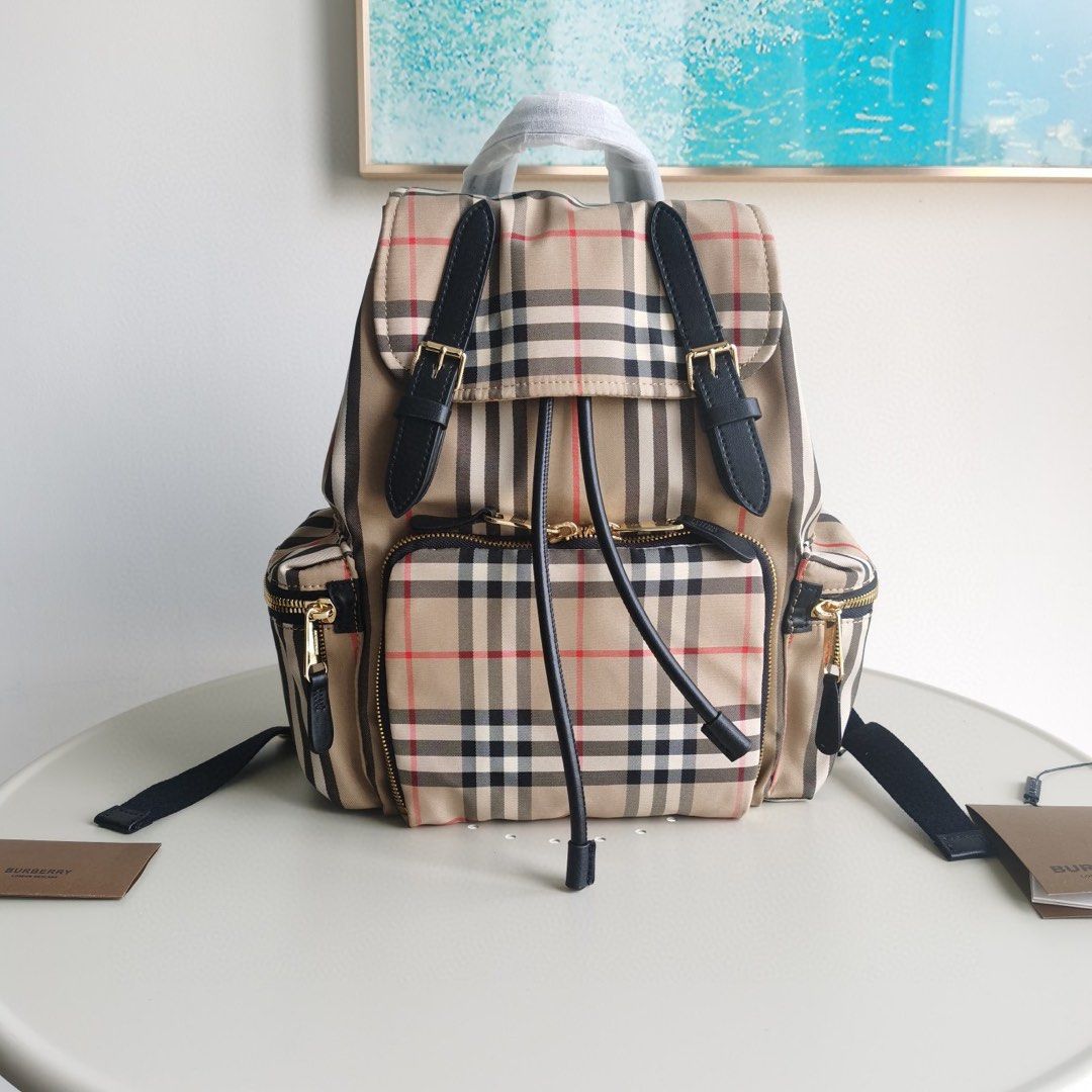 Burberry bookbags hotsell