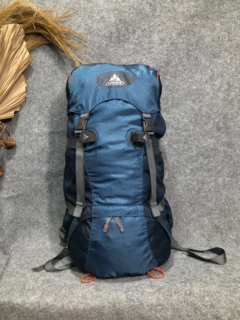 Carrier Vaude Fesyen Pria Tas Dompet Ransel di Carousell