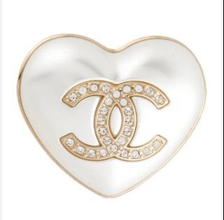 100+ affordable brooch chanel For Sale