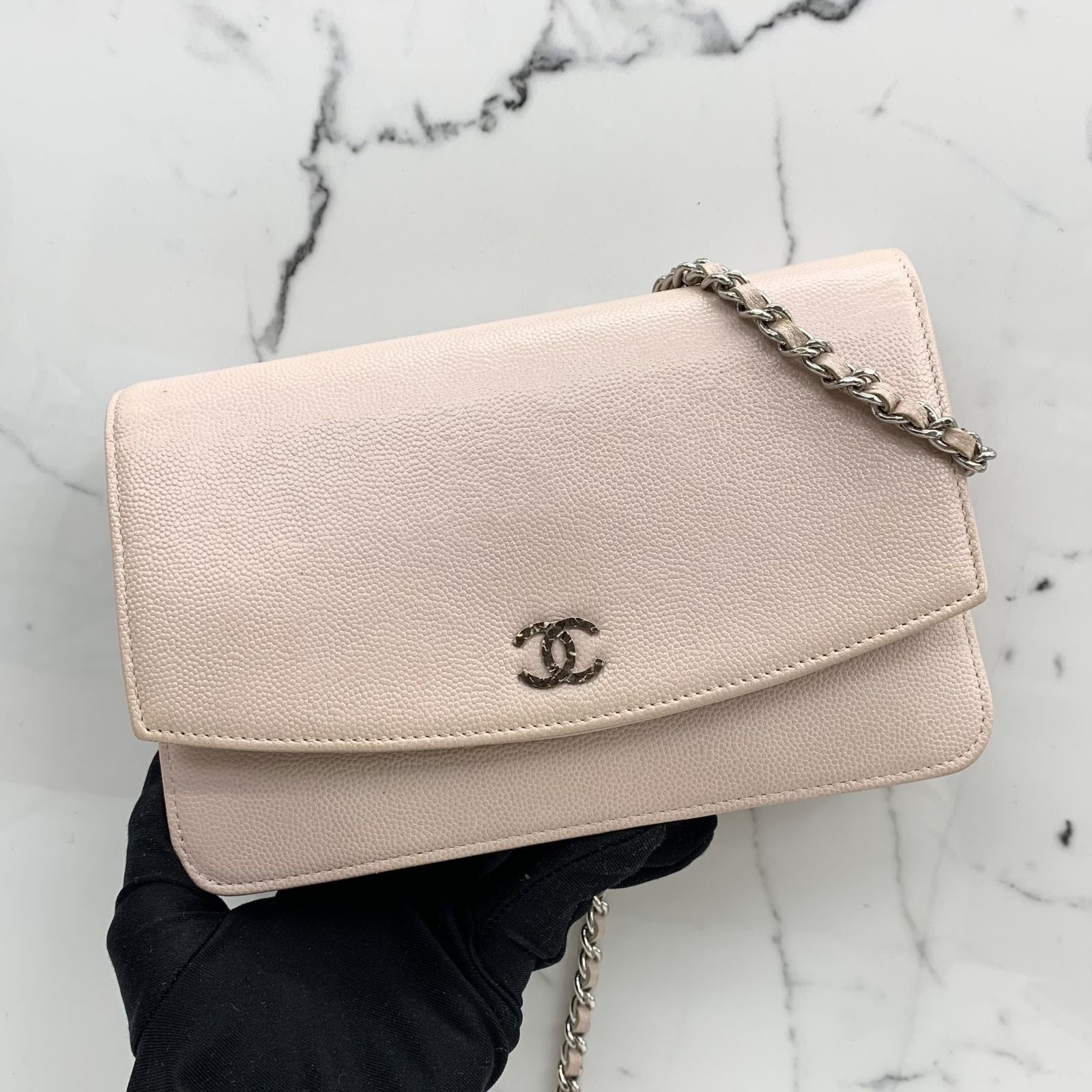 CHANEL CAVIAR SKIN PINK WALLET ON CHAIN NO.13 SHOULDER BAG 237022037 WE,  Luxury, Bags & Wallets on Carousell