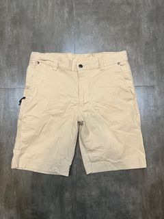 COLUMBIA CASUAL SHORTS (SIZE 32)