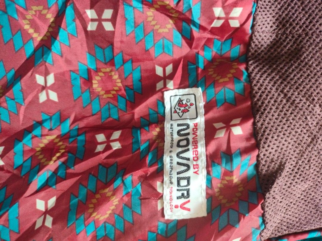 Decathlon Quechua, Women