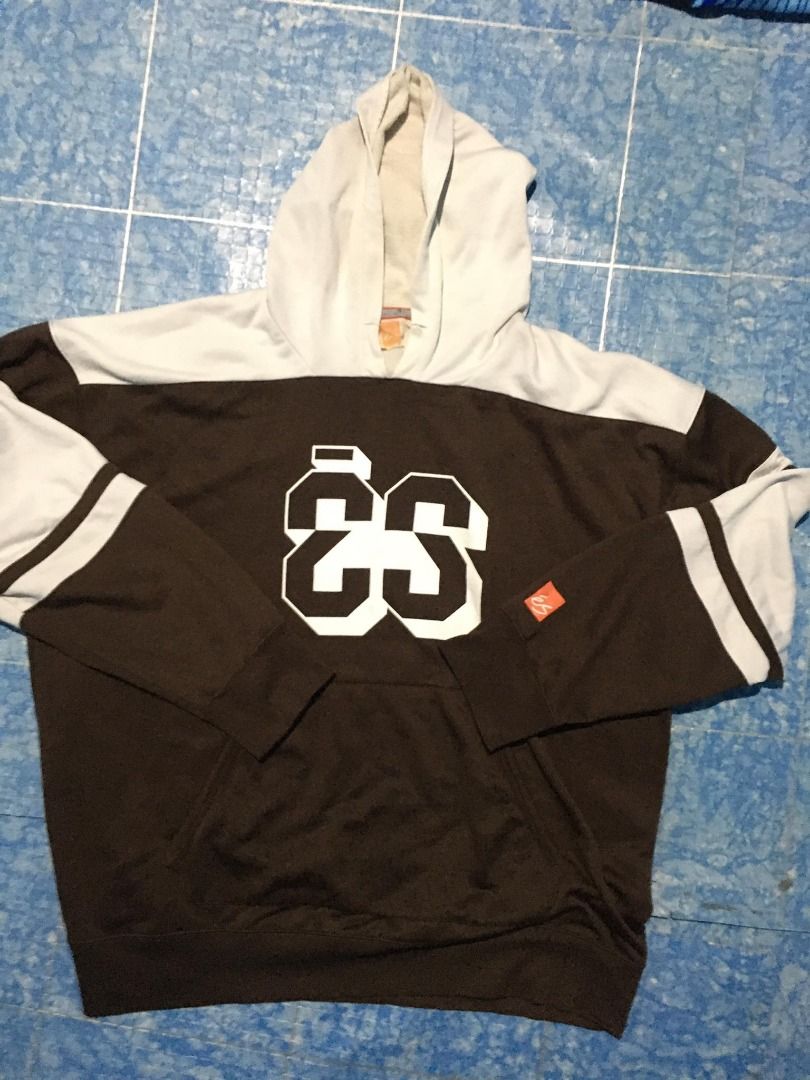 Thirtytwo on sale marquee hoodie