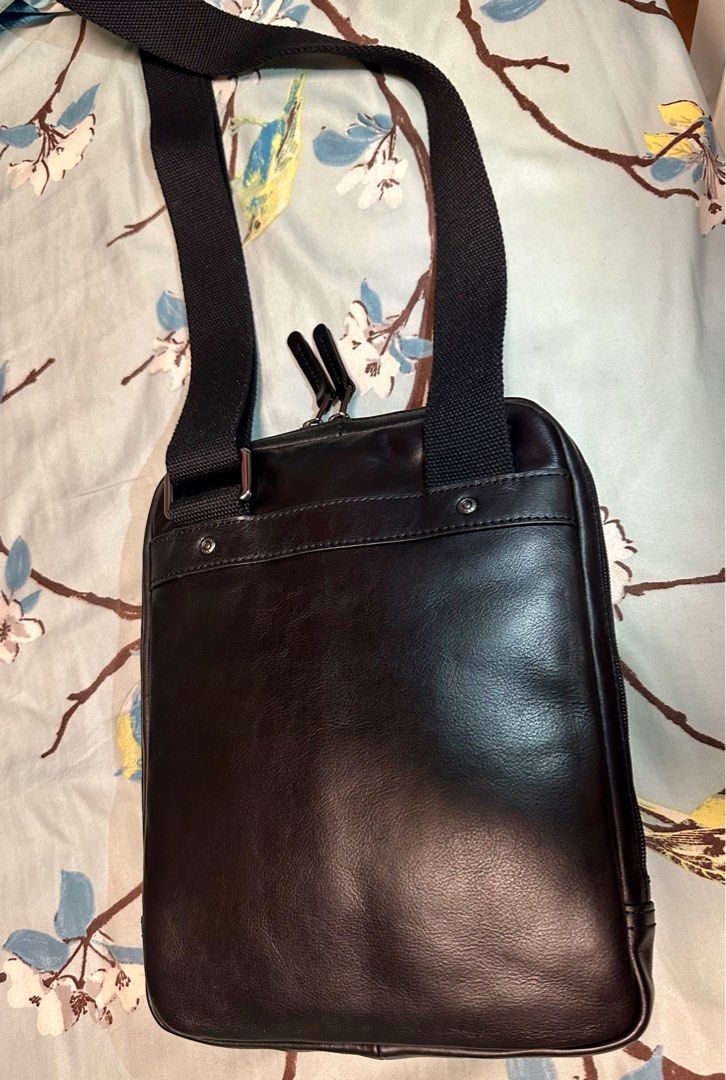 Fossil hotsell kenton courier