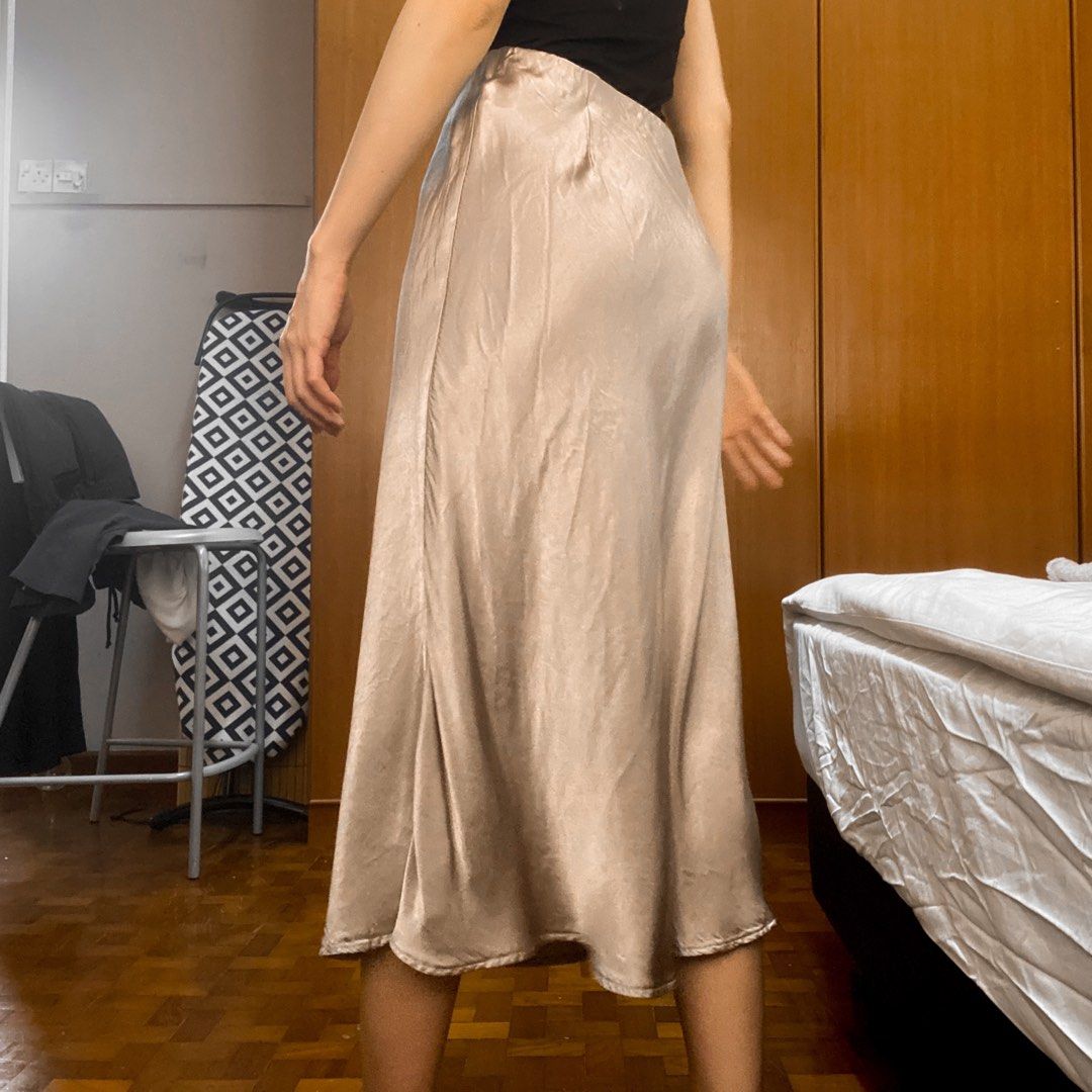 H&m satin skirt store