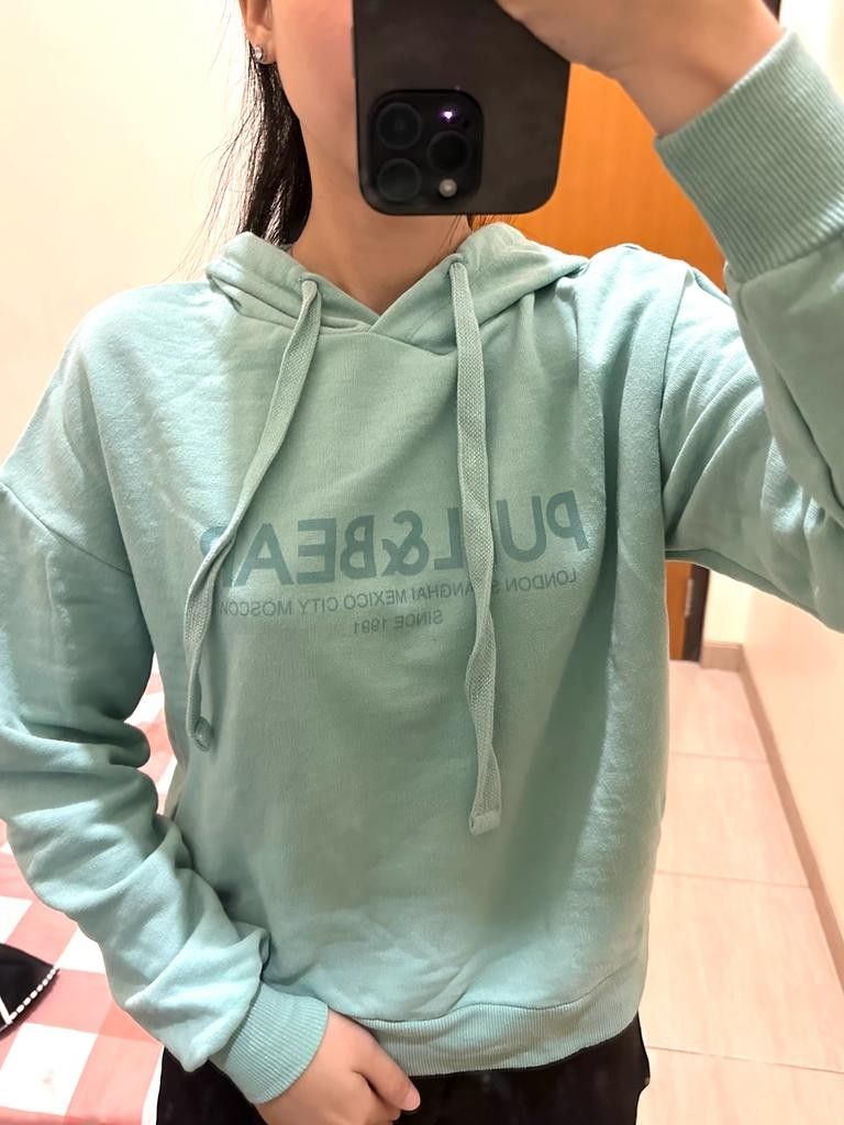 Hoodie Pull Bear Original Fesyen Wanita Pakaian Wanita Lainnya di Carousell
