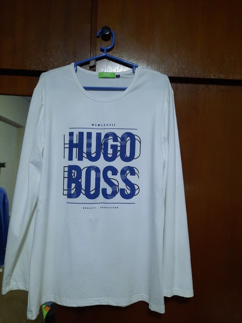 HUGO - T-shirt en coton à col rond avec imprimé de la saison - bleu clair