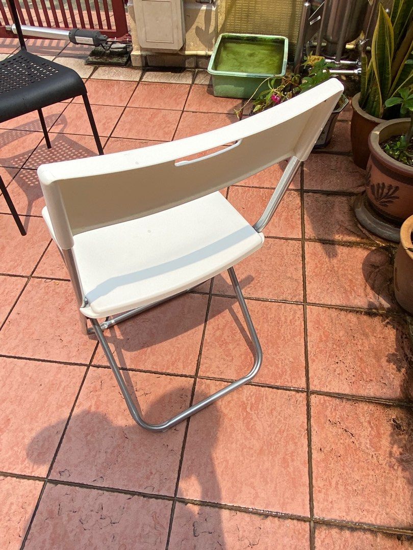 IKEA GUNDE Folding Chair (White), Furniture & Home Living, Furniture