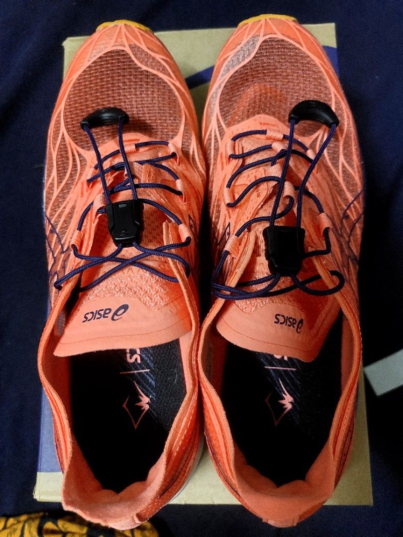 Kasut on sale hiking asics