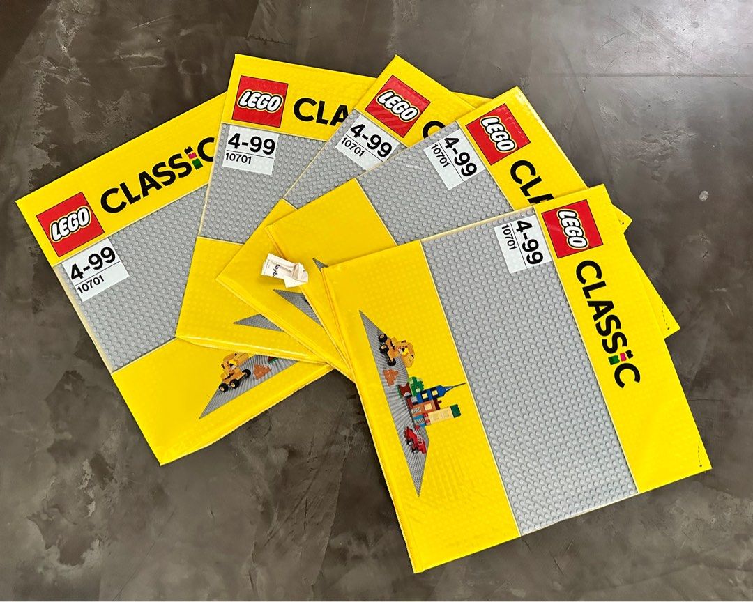 LEGO Classic 11024 Gray Baseplate 48x48 studs (38x38 cm), Hobbies
