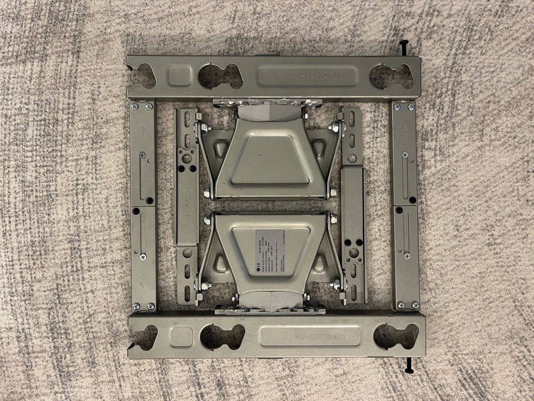 LG Slim Adjustable TV Wall Bracket Mount OLW480B, TV & Home Appliances