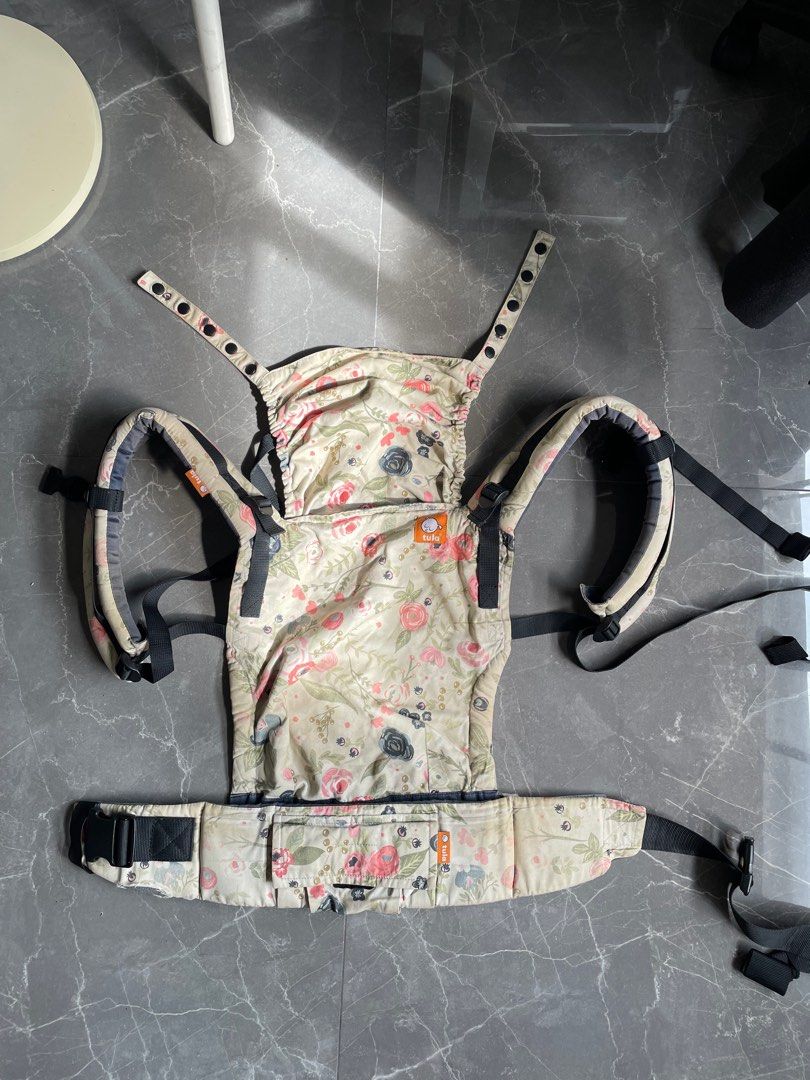 Limited Rosy Posy FTG Tula baby carrier with drool pads