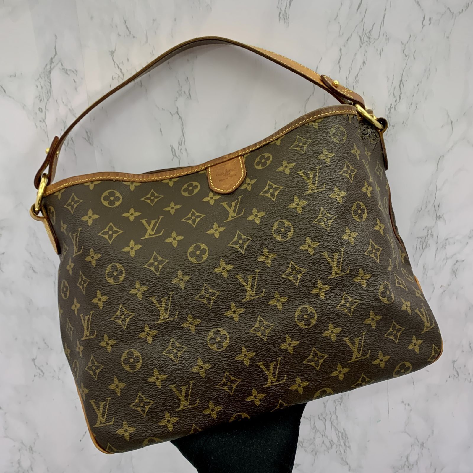 LV Damier Ebene Delightful PM Shoulder Bag, Luxury, Bags & Wallets on  Carousell
