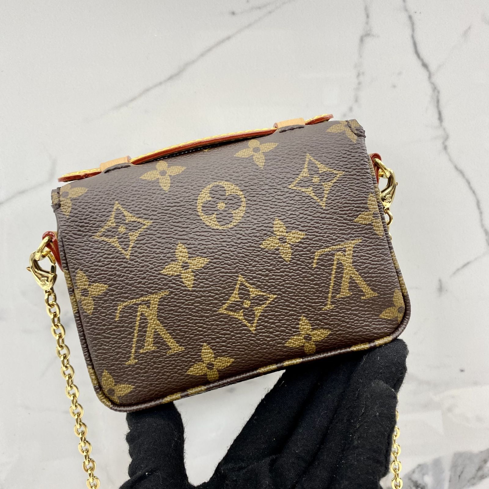 LOUIS VUITTON M81267 Monogram Canvas Pochette Micro Metis 2WAY