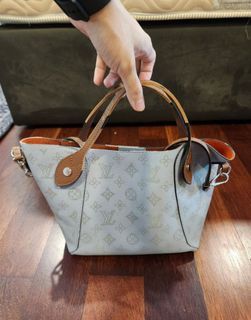 Louis Vuitton Keepall Bandouliere 25 Mineral Gray in Embossed Taurillon  Monogram Cowhide Leather with Palladium-tone - US