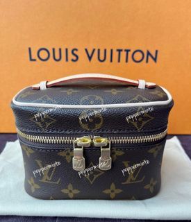 Louis Vuitton LV Vintage Toiletry 15 Pouch Crossbody Bag, Luxury, Bags &  Wallets on Carousell