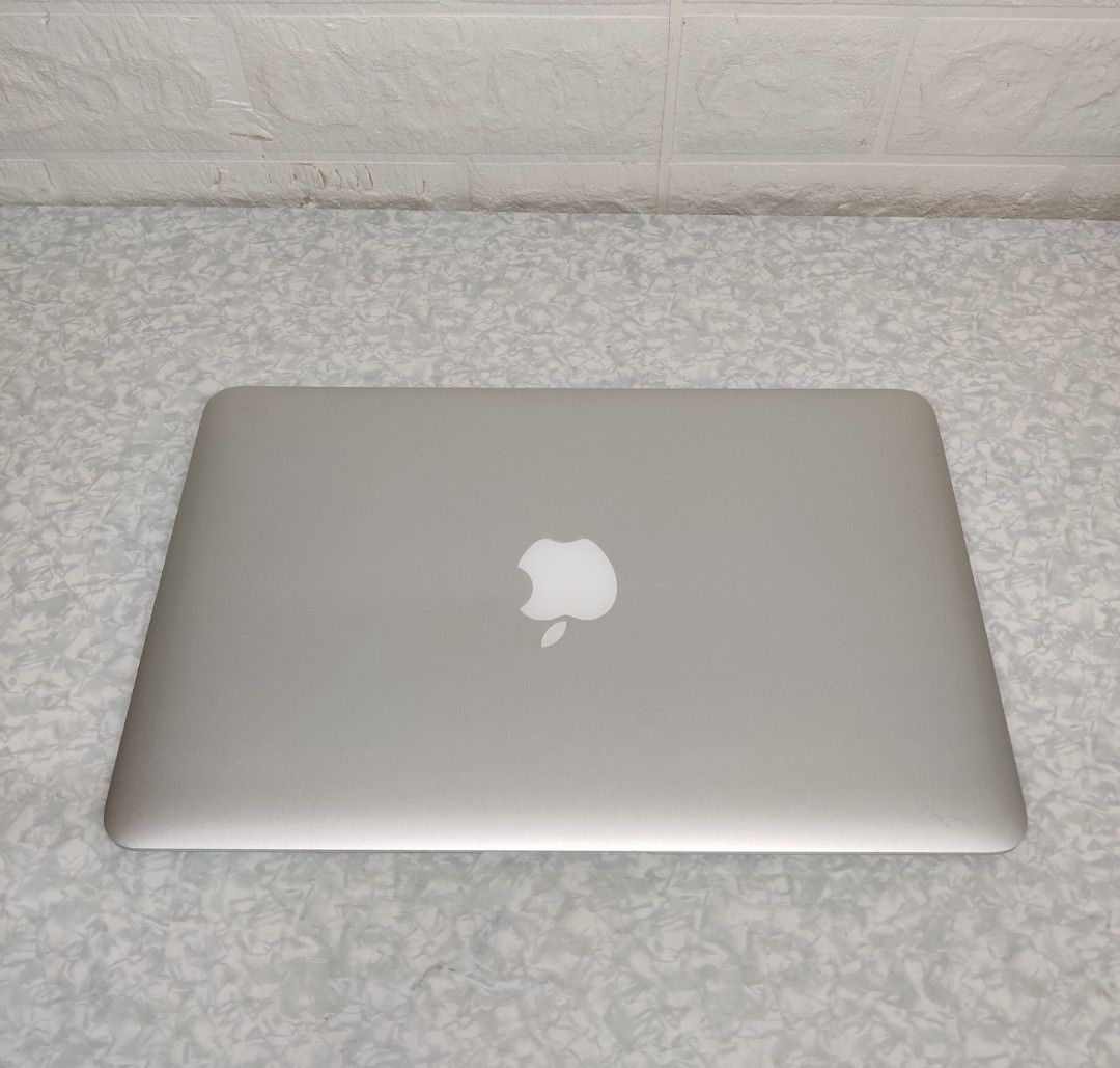 MacBook Air i5 (11