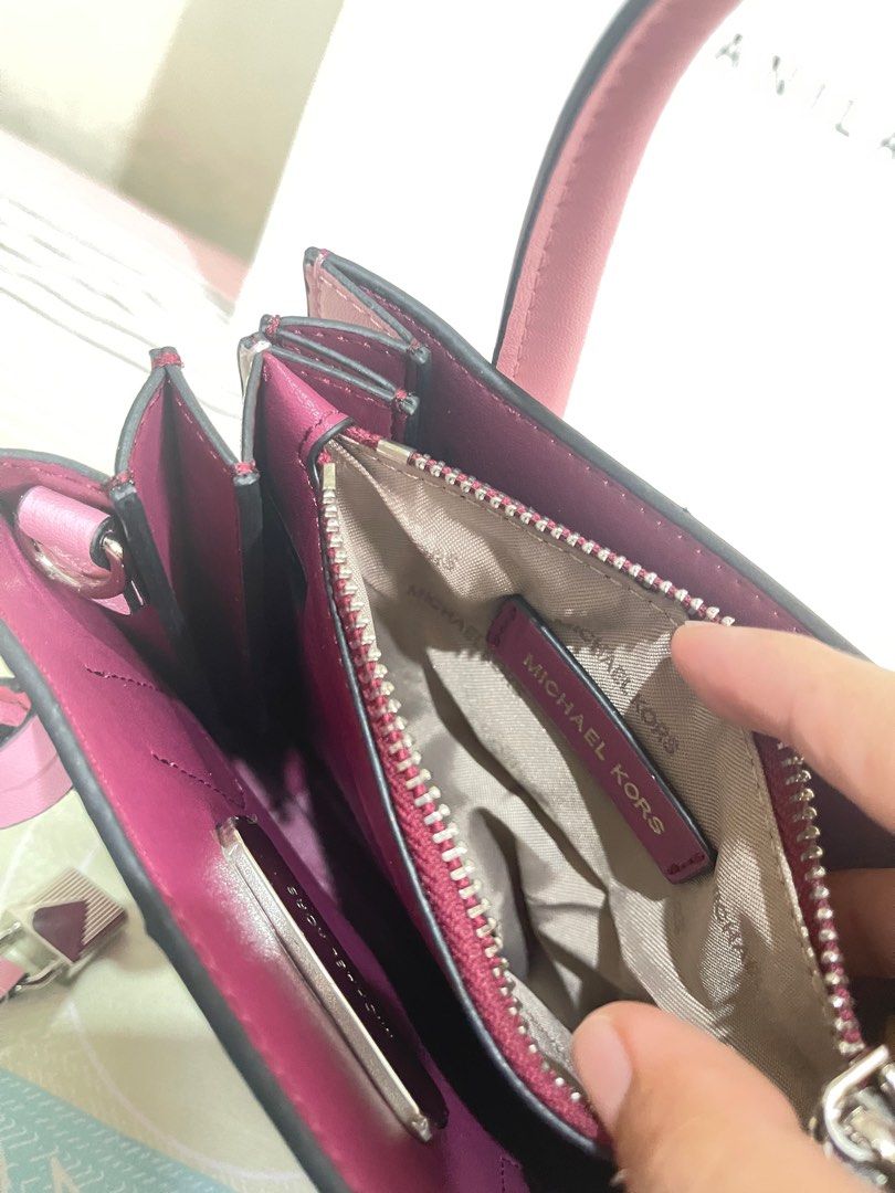 Michael Kors Kenly Crossbody Bag, Women's Fashion, Bags & Wallets, Cross-body  Bags on Carousell