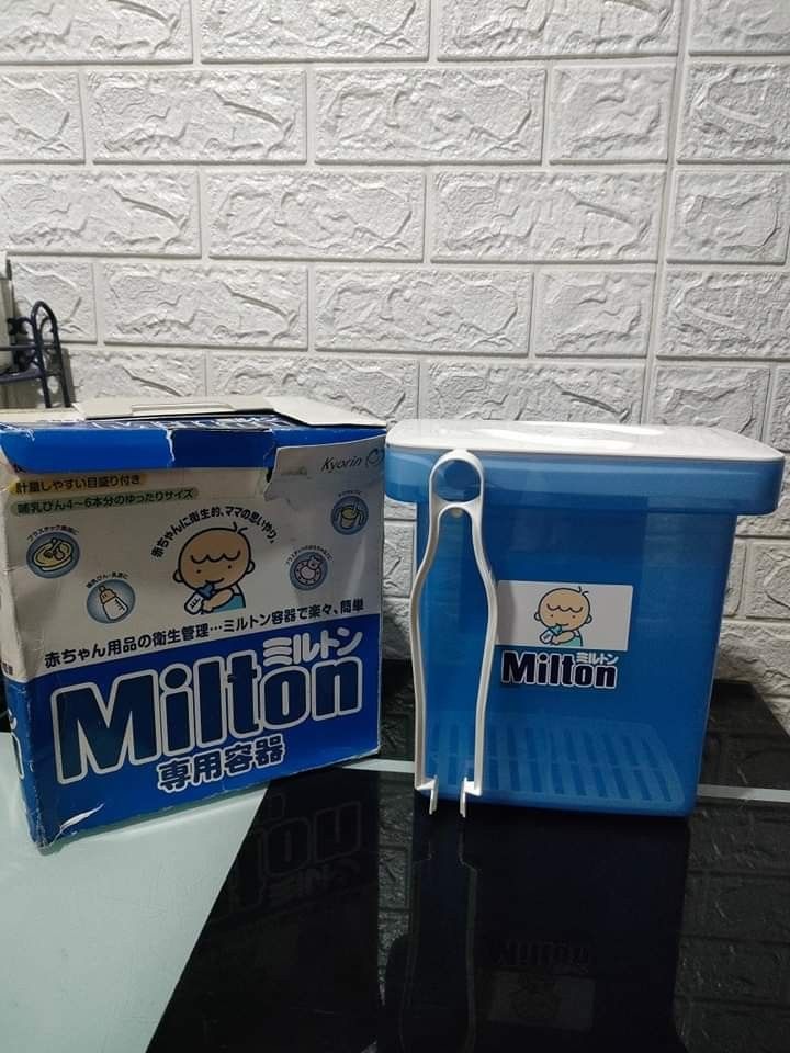 Milton Microwaveable Bottle Sterilizer/Storage (Category: Breastfeeding & Bottle Feeding) located in Dasmarinas. Submitted by sheanne0828 (Listing ID 1245743722, Image 1). Description: .