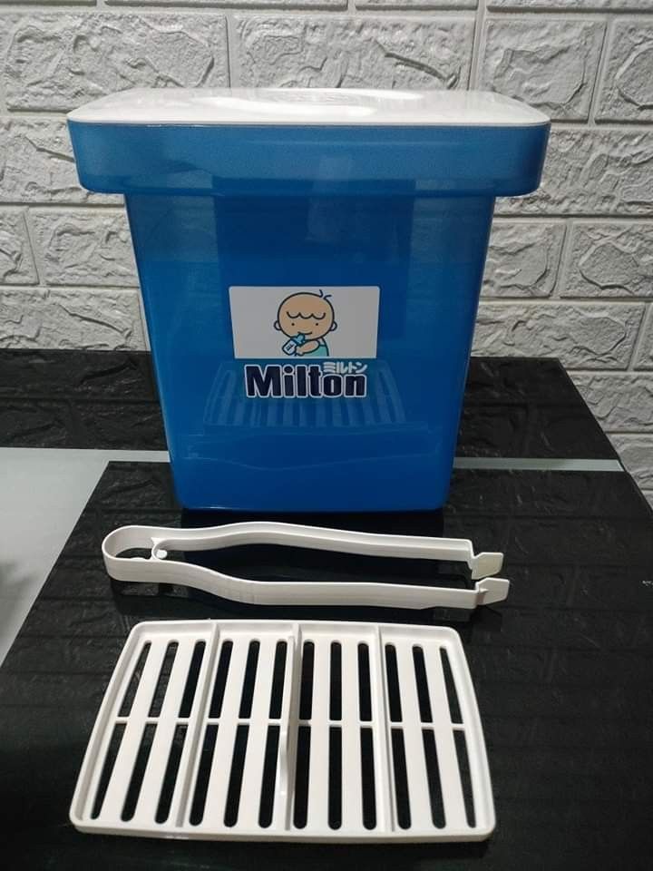 Milton Microwaveable Bottle Sterilizer/Storage (Category: Breastfeeding & Bottle Feeding) located in Dasmarinas. Submitted by sheanne0828 (Listing ID 1245743722, Image 3). Description: .