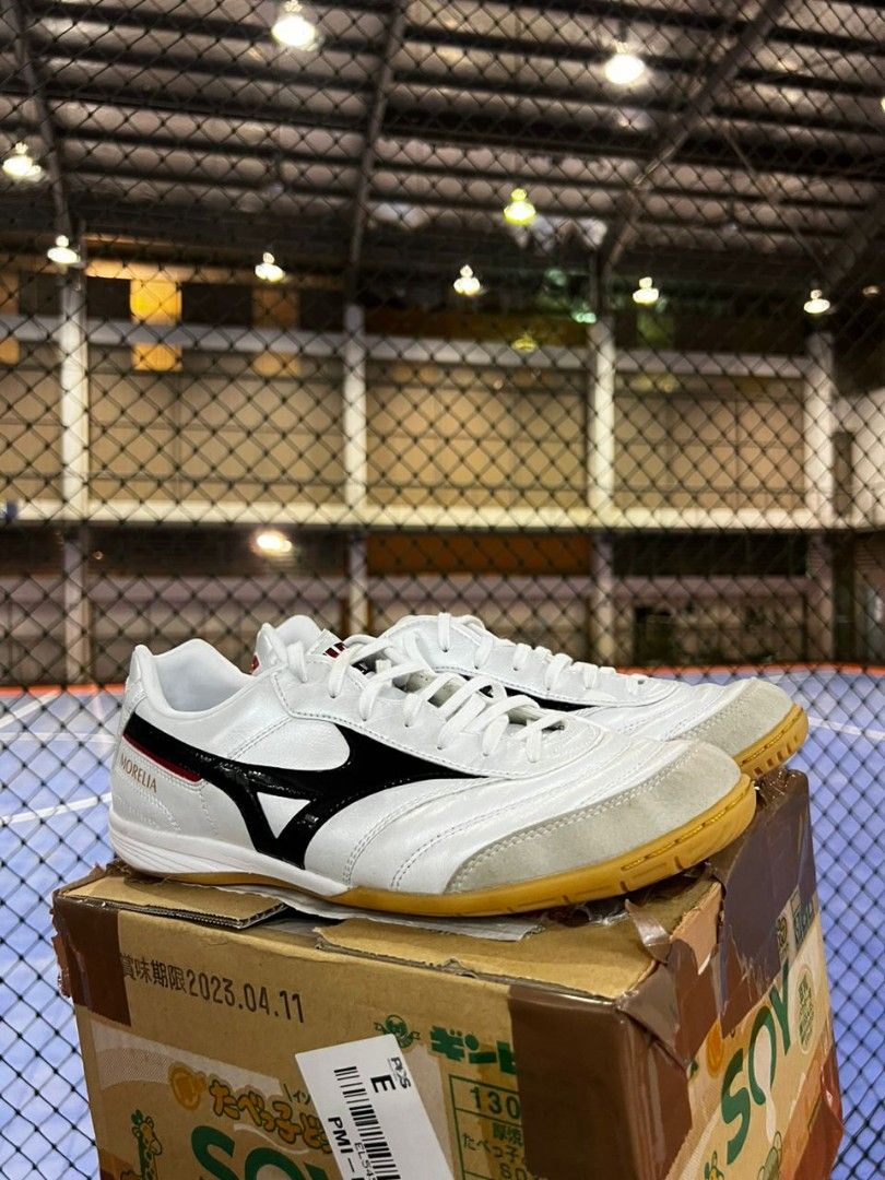 Mizuno morelia indoor clearance