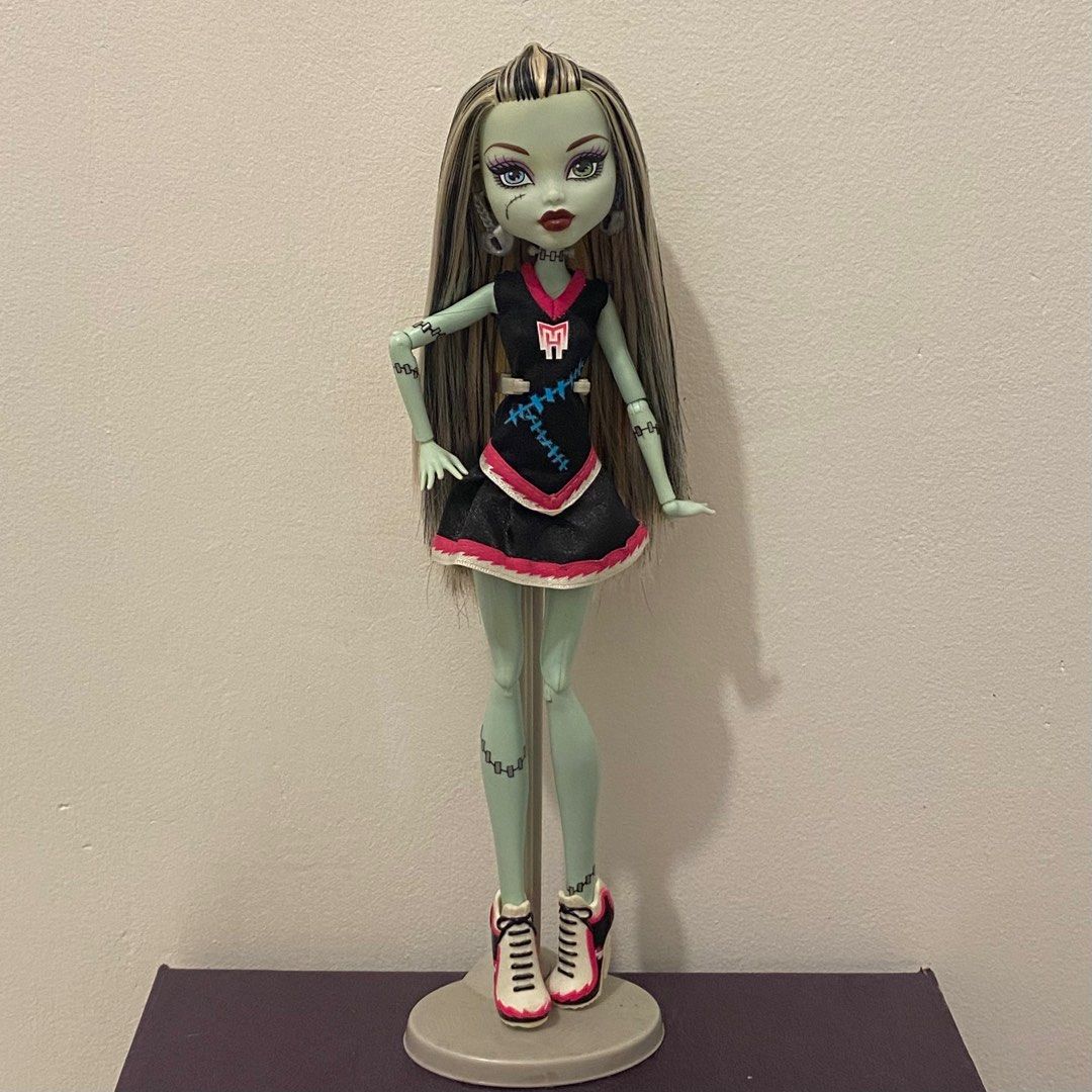 Monster High Gold Elastics 1st First Wave Draculaura Doll Complete