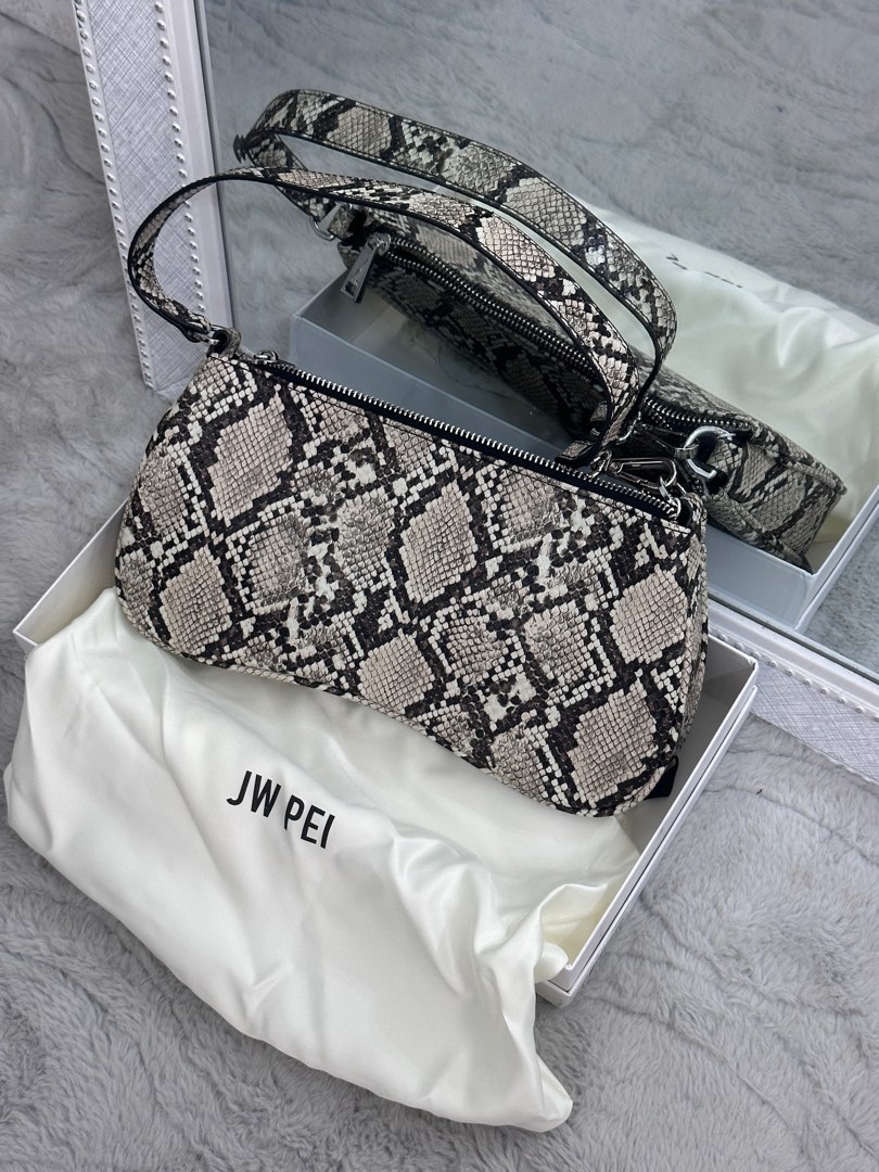 Snake print shoulder bag best sale