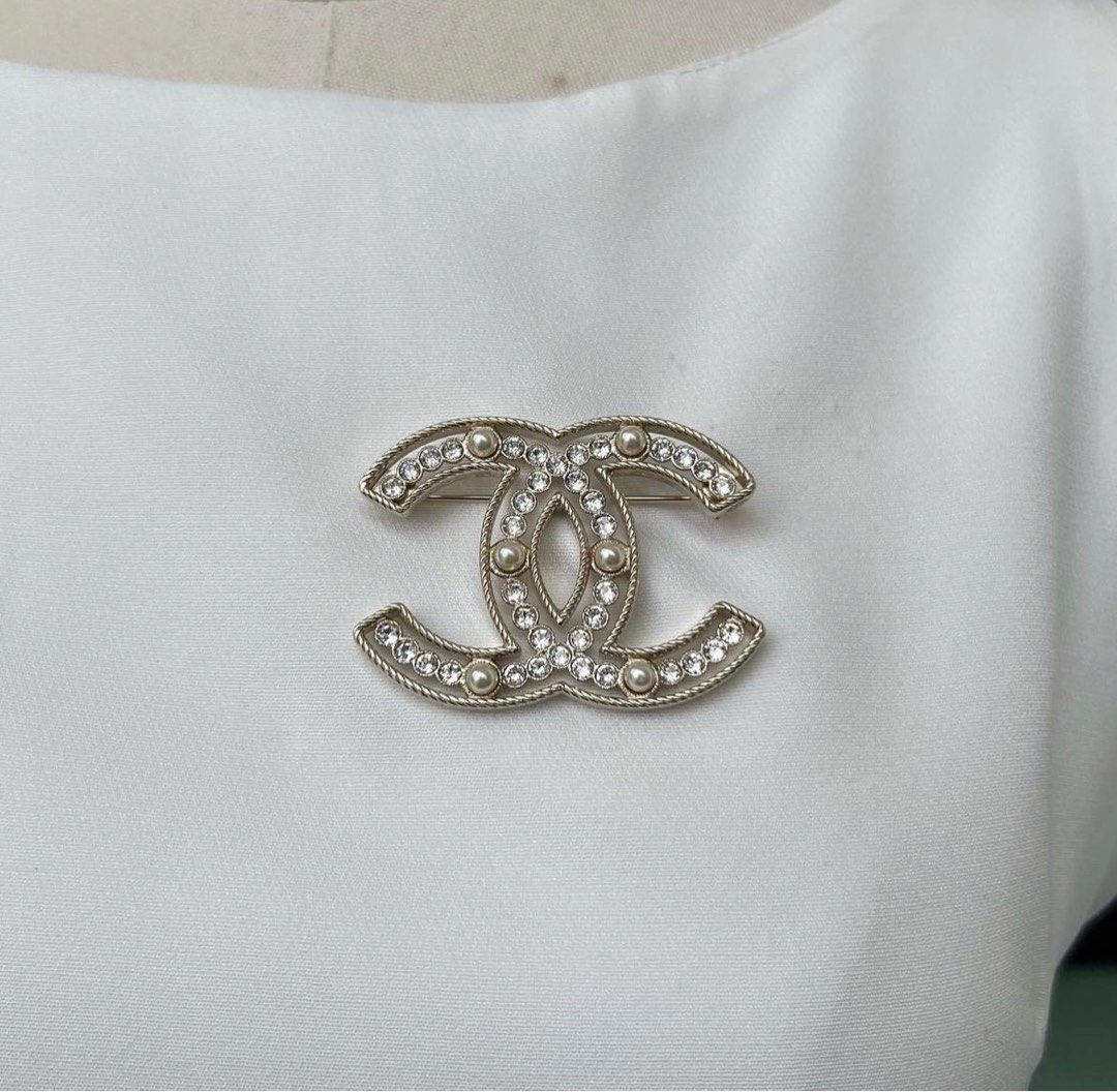 New Chanel Brooch Strass Pearl