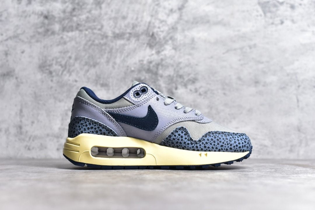 Nike air max best sale 1 polka dot
