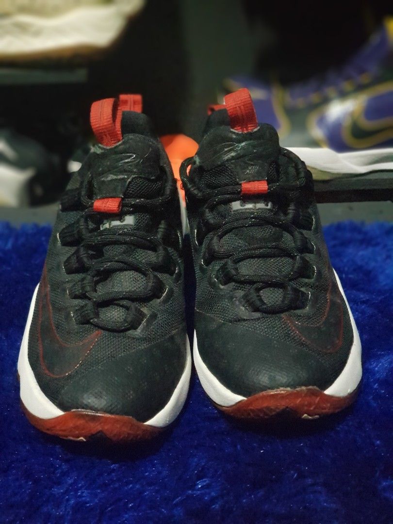 Lebron 13 sales low bred