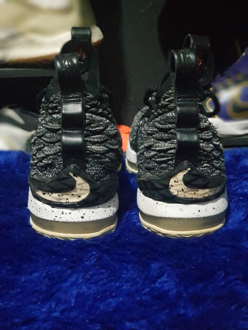 Nike Lebron 15 Ashes Oreo Fesyen Pria Sepatu Lainnya di Carousell