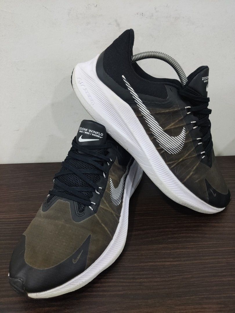 Nike cortez flo top
