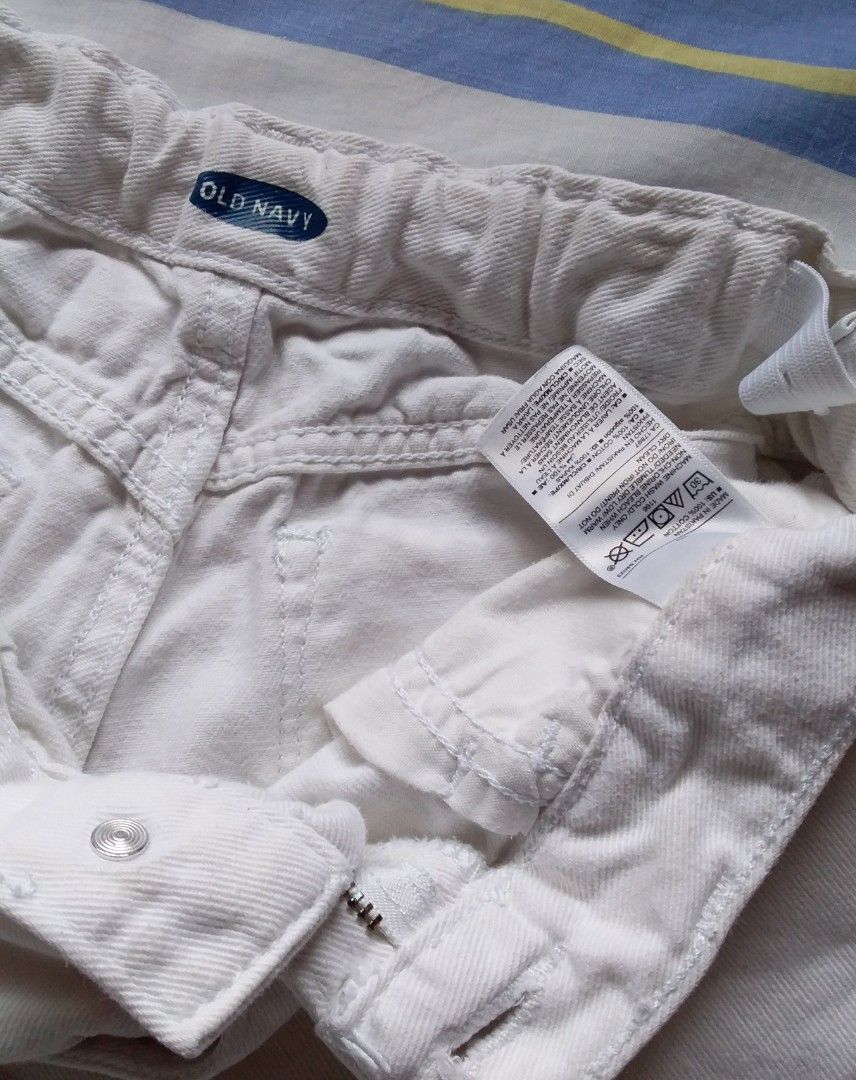 Old navy shorts canada on sale