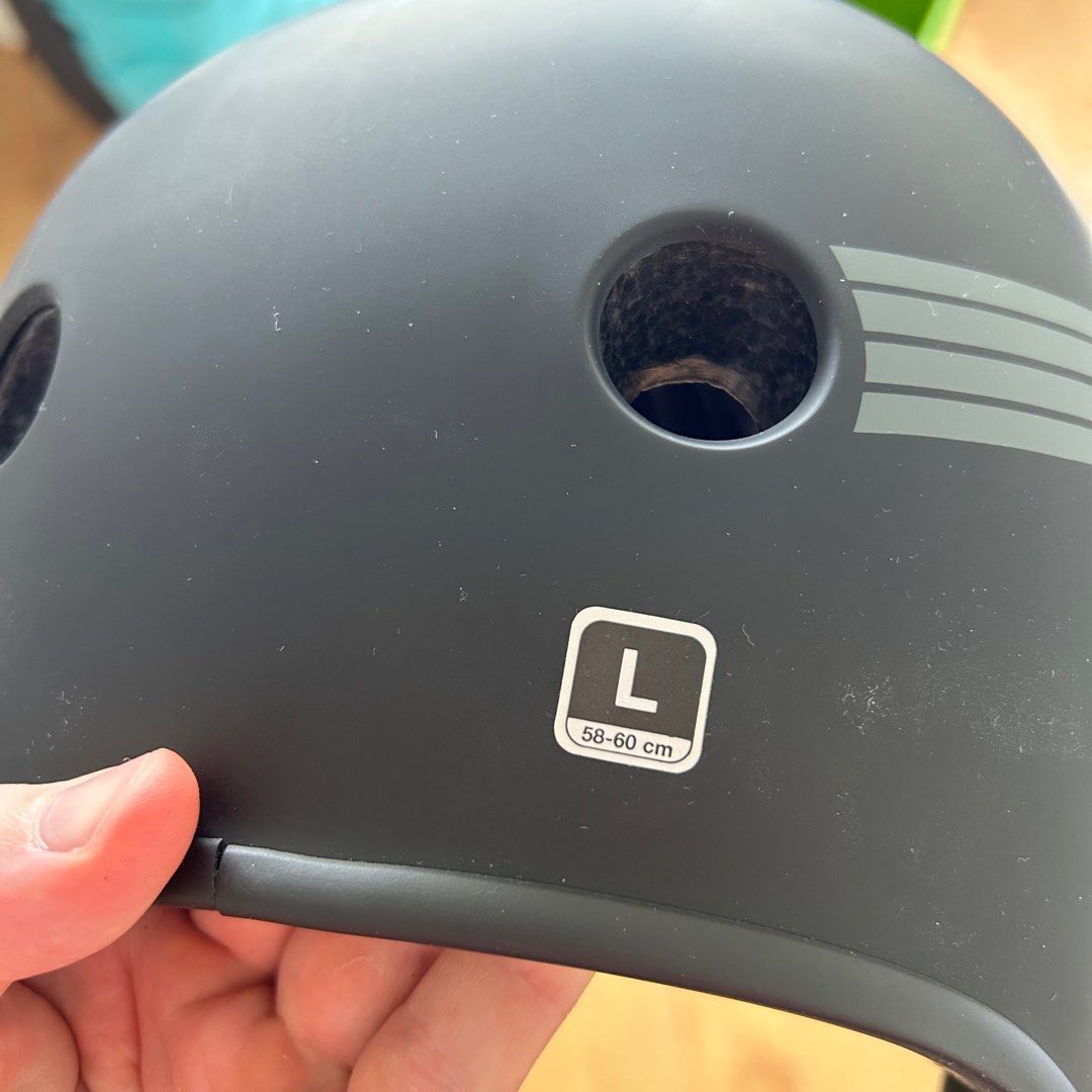 Protec helmet L size, Sports Equipment, Sports & Games, Skates