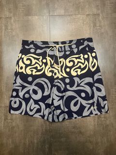 RALPH LAUREN BOARDSHORTS (SIZE 38)