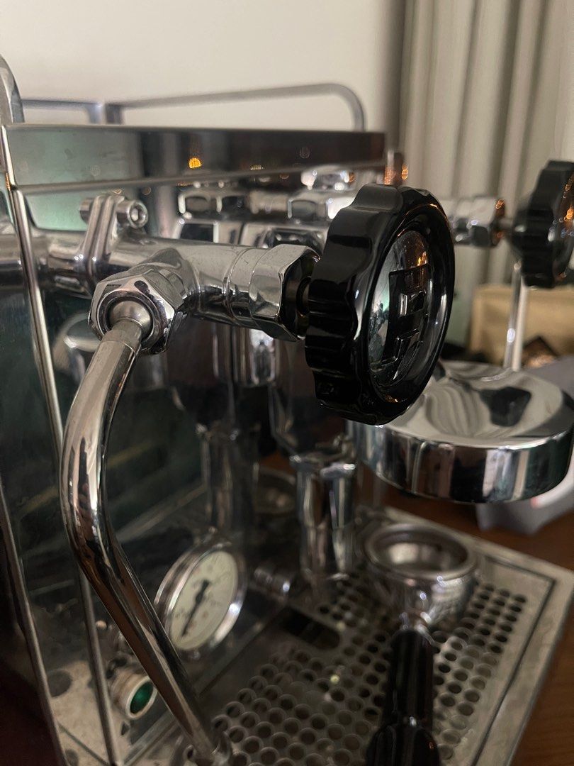 Rocket r58 dual boiler coffee machine, TV & Home Appliances, Kitchen