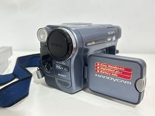 RUSH ‼️ RARE Sony CCD-TRV228E Hi8 Video Camera Handy Cam Handy Camera VINTAGE VIBE AESTHETIC Y2K RETRO PRICE NEGOTIABLE