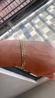 (Category: ) located in . Submitted by georgeous0212 (Listing ID 1245781644, Image 1). Description: .