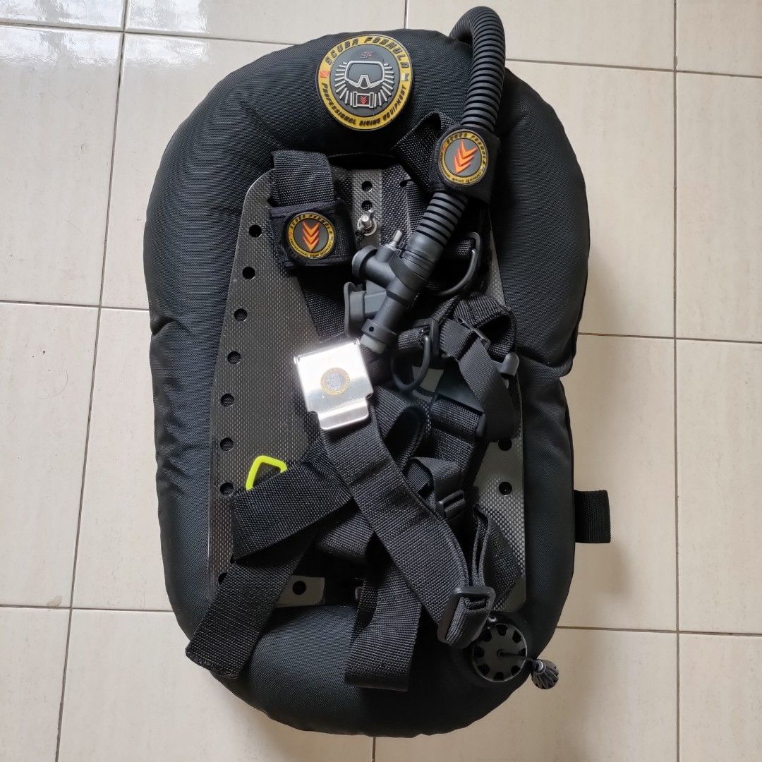 Scuba Formula one wing BCD, Sports Equipment, Sports & Games, Water