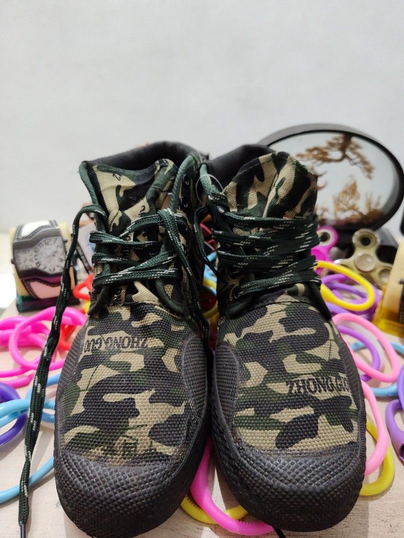 Sepatu Army Zhong Guo Size 43 Fesyen Pria Sepatu Sneakers di