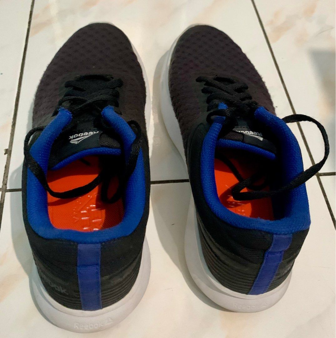 Sepatu reebok memory tech store