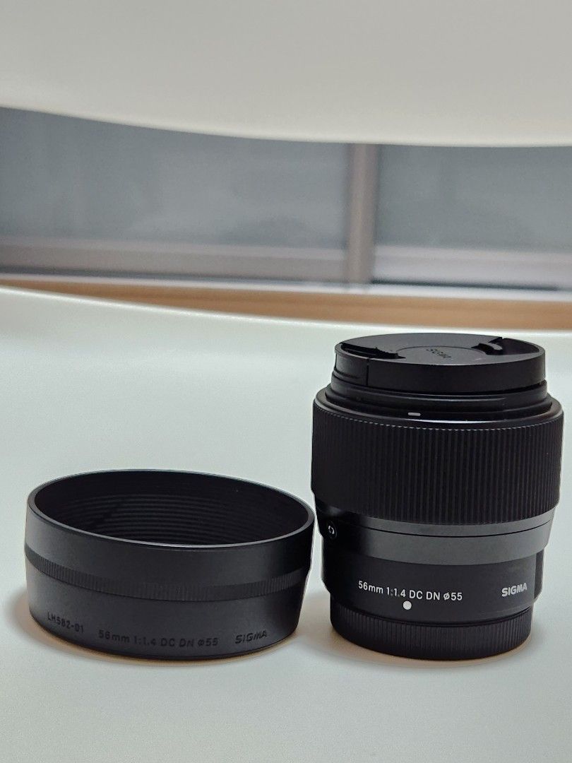 Sigma 56mm f1.4 Fuji Xmount, Photography, Lens & Kits on Carousell