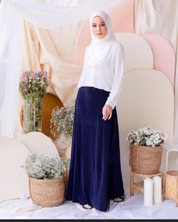 (Category: ) located in . Submitted by pastelwardrobe (Listing ID 1245786178, Image 1). Description: .
